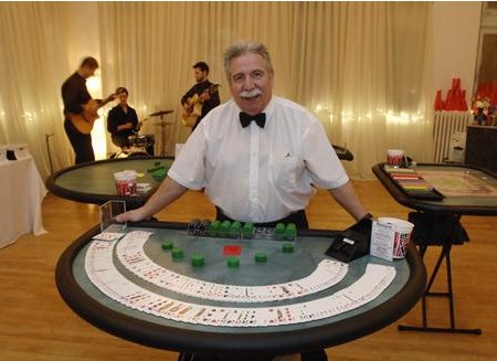 Blackjack Stand-Up or Sit-Down Table and Dealer from Checkers. 